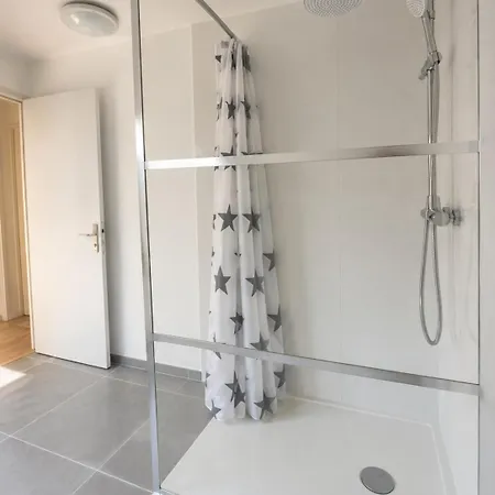 Etage Privatif Aux Portes Du Circuit Des 24 Du Mans Le Mans